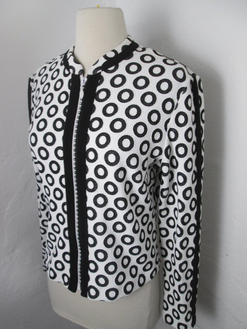 Joseph Ribkoff Women's Black White Circle Print Sparkle Zipper Jacket Blazer 10